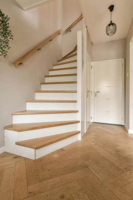 R&eacute;novation d'escaliers &agrave; Gunsbach : redonnez vie &agrave; votre int&eacute;rieur
