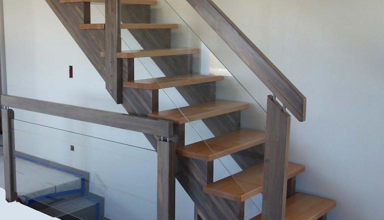 Aménager un espace chaleureux avec des escaliers en bois à Colmar, Mulhouse et Guebwiller